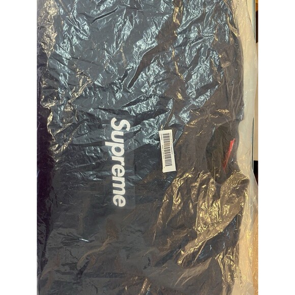 Supreme Washed Box Logo Crewneck Sweatshirt Navy SS25 Size M / Medium / NEW - Picture 1 of 3